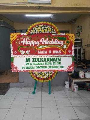 Papan Bunga di Jatingarang Bayan