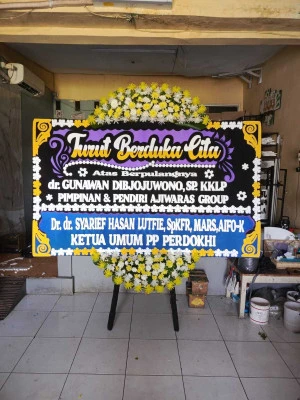 Papan Bunga di Jatingarang Bayan